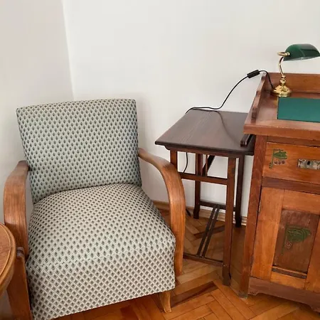 Apartment August 11