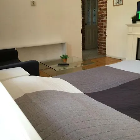 Apartment August 11 *