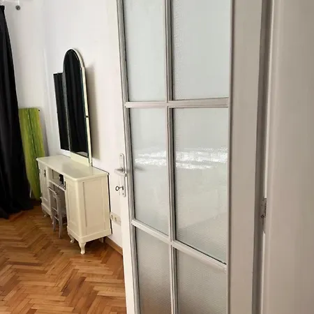 11-ти август София