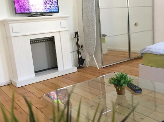 August 11 Appartement *