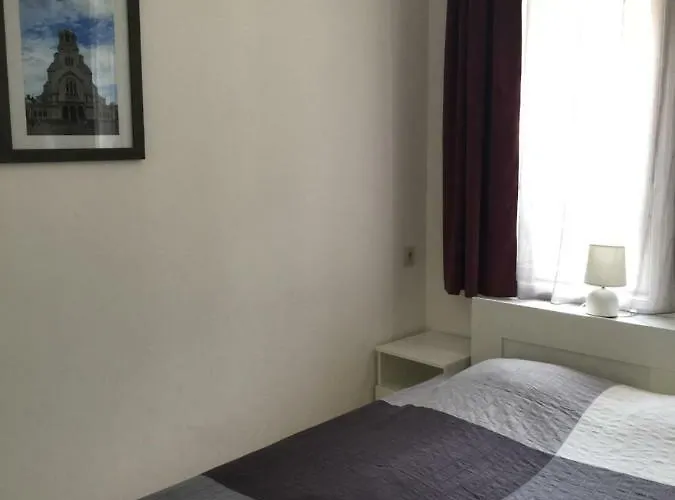 August 11 Appartement *